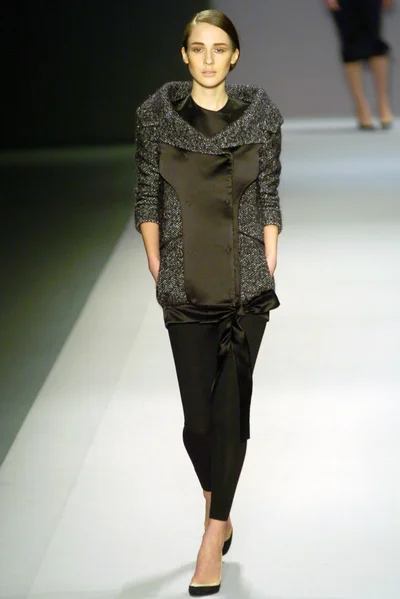 Look 18